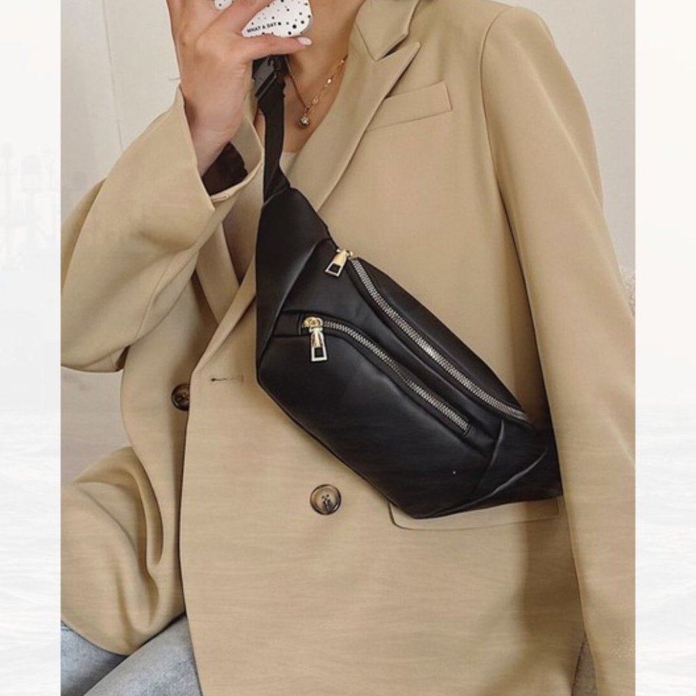 New Front Fanny Pack Black 74